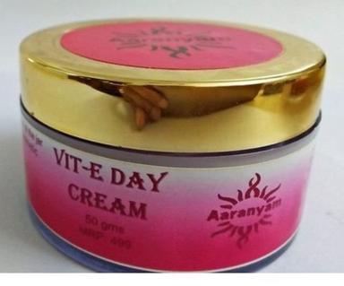 Vit E Herbal Day Face Cream Age Group: Adult