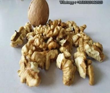 Various Sizes Walnut Kernels