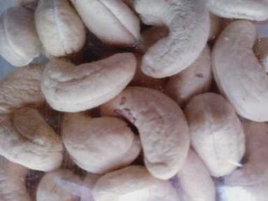 White Cashew Nut Whole W320