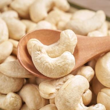 Natural White Premium Grade Aa Cashew Nut Kernel With 12 Months Of Shelf Life