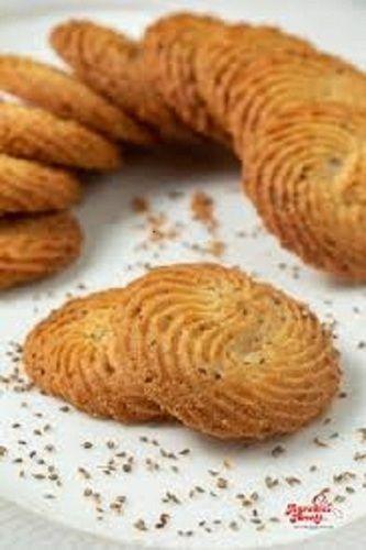 No Added Preservatives Sweet And Delicious Round Handmade Bakery Cookies Fat Contains (%): 2.28 Grams (G)