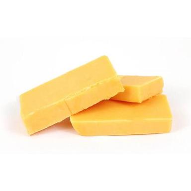 Healthy And Original Flavoured Raw Processed Fresh Yellow Cheese, Pack Of 1kg
