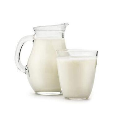  100% उच्च प्रोटीन और खनिज पोषण संबंधी विटामिन शुद्ध ताजा भैंस का दूध आयु समूह: बच्चे