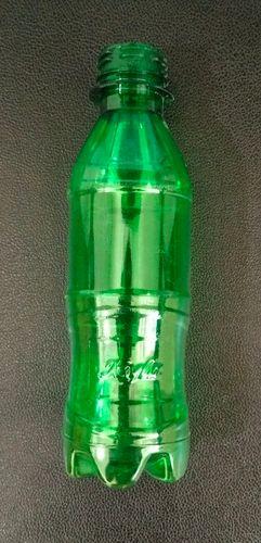 Green Sturdy Construction Easy To Carry Light Weight Leak Resistance Csd Pet Bottles (200 Ml)