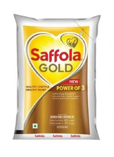 White 1 Litre Helps Keep Heart Health Saffola Gold Refined Cooking Oil