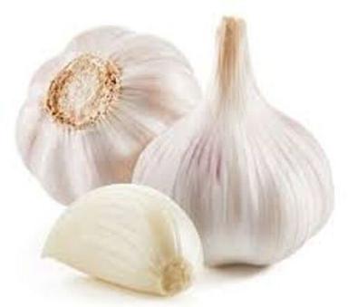 Natural Healthy Strong And Nutritious Fresh Garlic Moisture (%): 50%