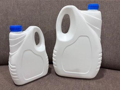 Two Wheeler Parts Leakage Proof Durable And Unbreakable Plastic Edible Oil Jerry Cans