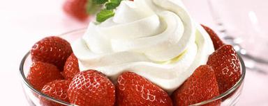 White Rich Texture Dairy Cream Concentrate With High Fat Content