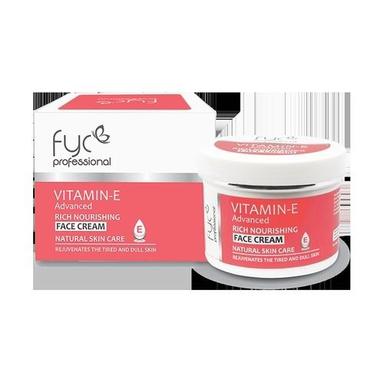 Fyc Professionals Face Cream For Removes Dark Spots And Improves The Texture Of The Skin Age Group: 19