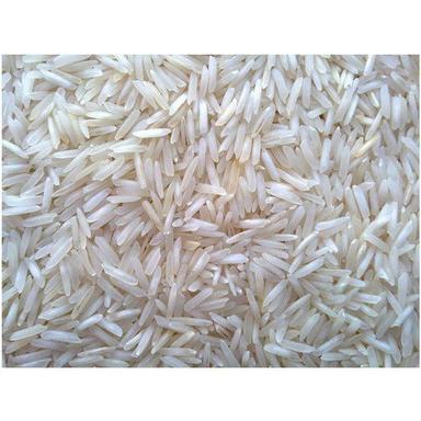 कार्बोहाइड्रेट और प्रीमियम गुणवत्ता से भरपूर खाना बनाना सफेद टूटे हुए छोटे अनाज चावल की नमी (%): 7-8% 