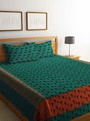 Brown Comfortable And Breathable Lightweight Woolen Double Green Print Bedsheet