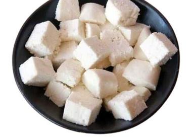 White Healthy And Nutritious Fresh Paneer With No Added Preservatives