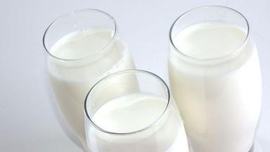 प्रोटीन से भरपूर भैंस का दूध विटामिन और खनिज की स्वस्थ अच्छाई रंग कोड: पारदर्शक 