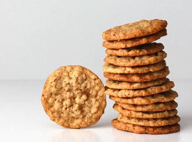 1 Kilogram Round Sweet Mild Crispy And Delicious Taste Oatmeal Bakery Cookies Shelf Life: 6 Months
