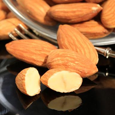 Brown Highly Nutritional Almond Nut